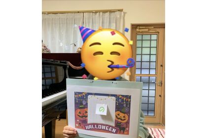 ハロウィーンLINE発表会でのクイズ写真